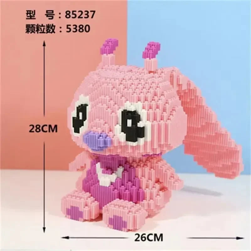 A colorful Large Stitch Building Block Assembly Toy (Color C) sits on a flat surface, measuring 30cm tall. The split pink and blue background displays the model number and piece count in Chinese. A fun DIY 3D puzzle for kids!.