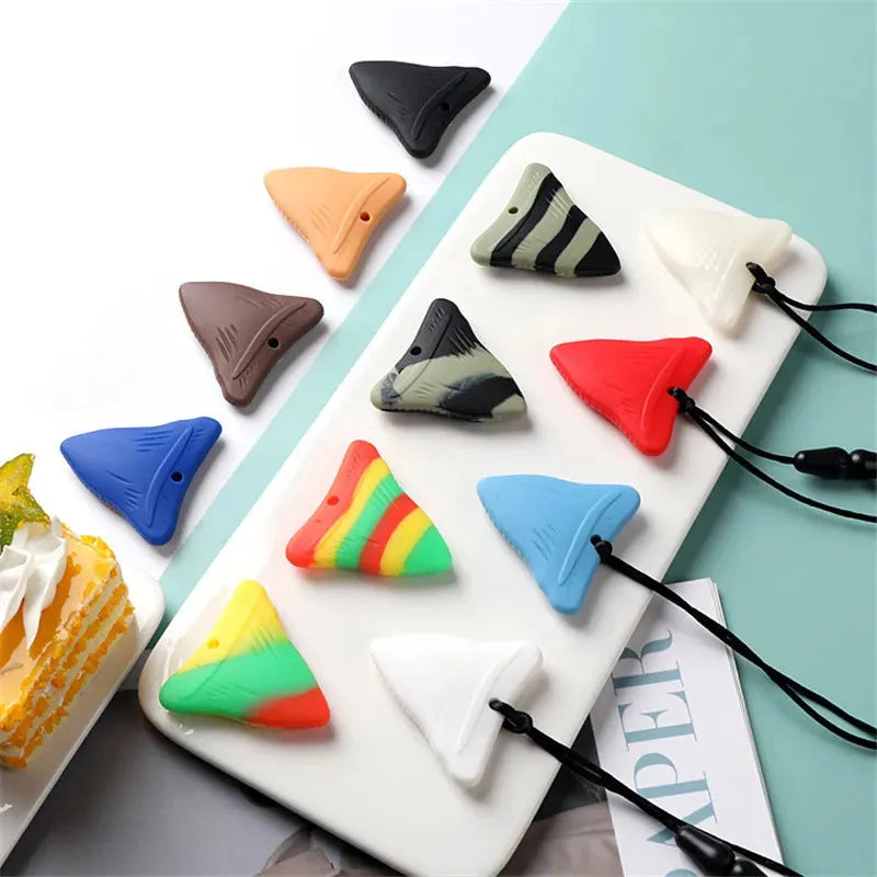 1 Pcs Sensory Chew Necklace Cartoon Chewy Kids Silicone Triangle Fangs Toys Silicone Teeth for Children with Autism Accessories - JoyfulJive