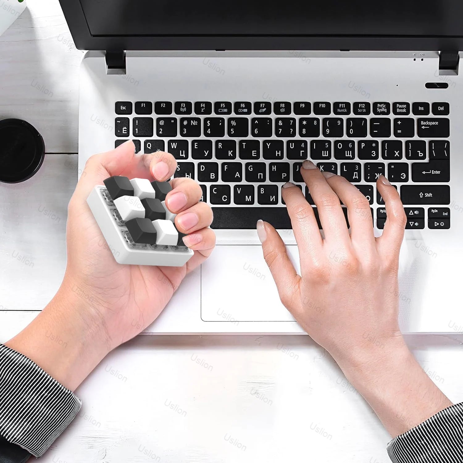 9 Keys Keyboard Key Toy Party Stress Relief DIY Fidget Button Keycap Fidget Keychain Keyboard Keychain Toys Finger Keyboard
